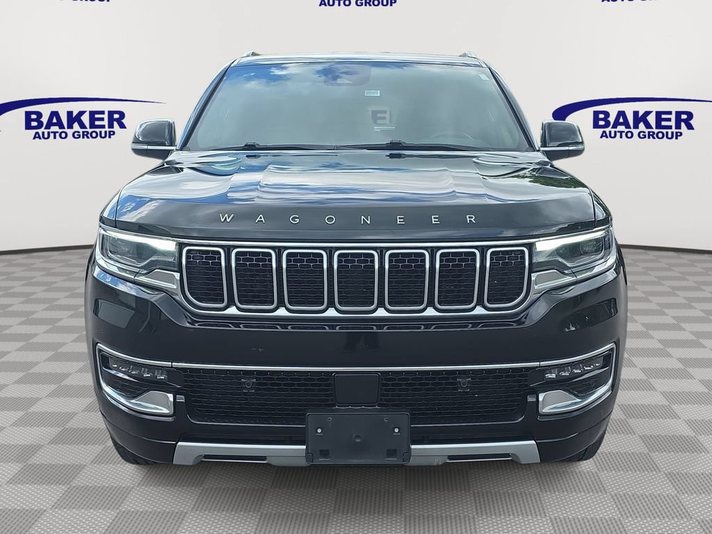 Used 2024 Jeep Wagoneer L Series II w/ Flexible Seating Group AWD/4WD image 8