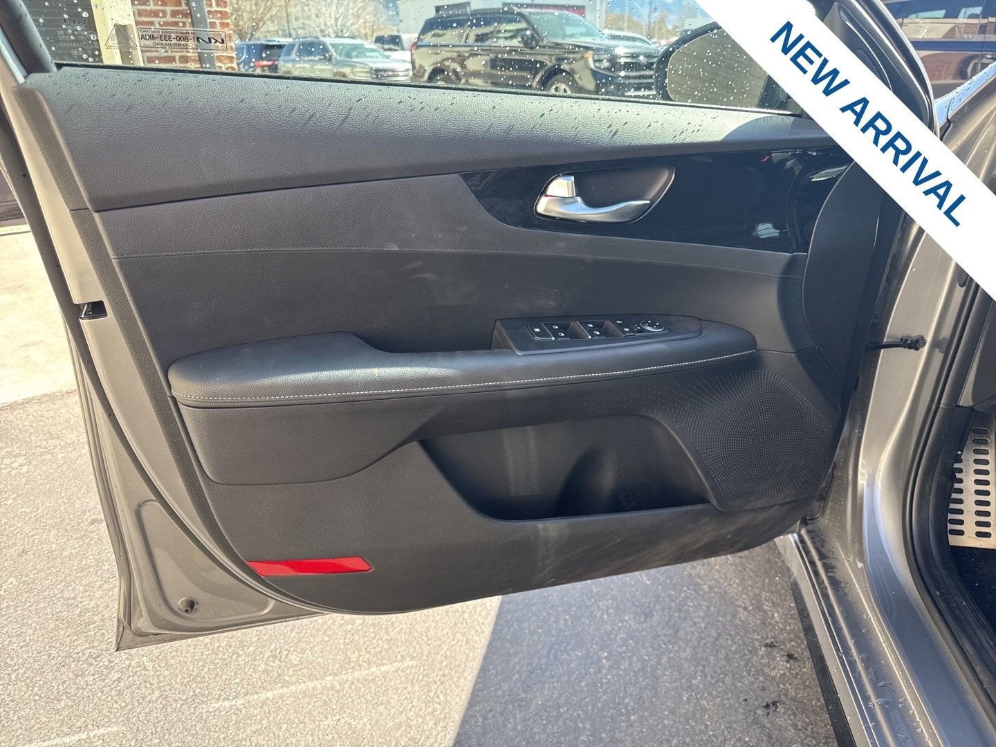 Used 2023 Kia Forte GT-Line w/ GT-Line Technology Package image 17