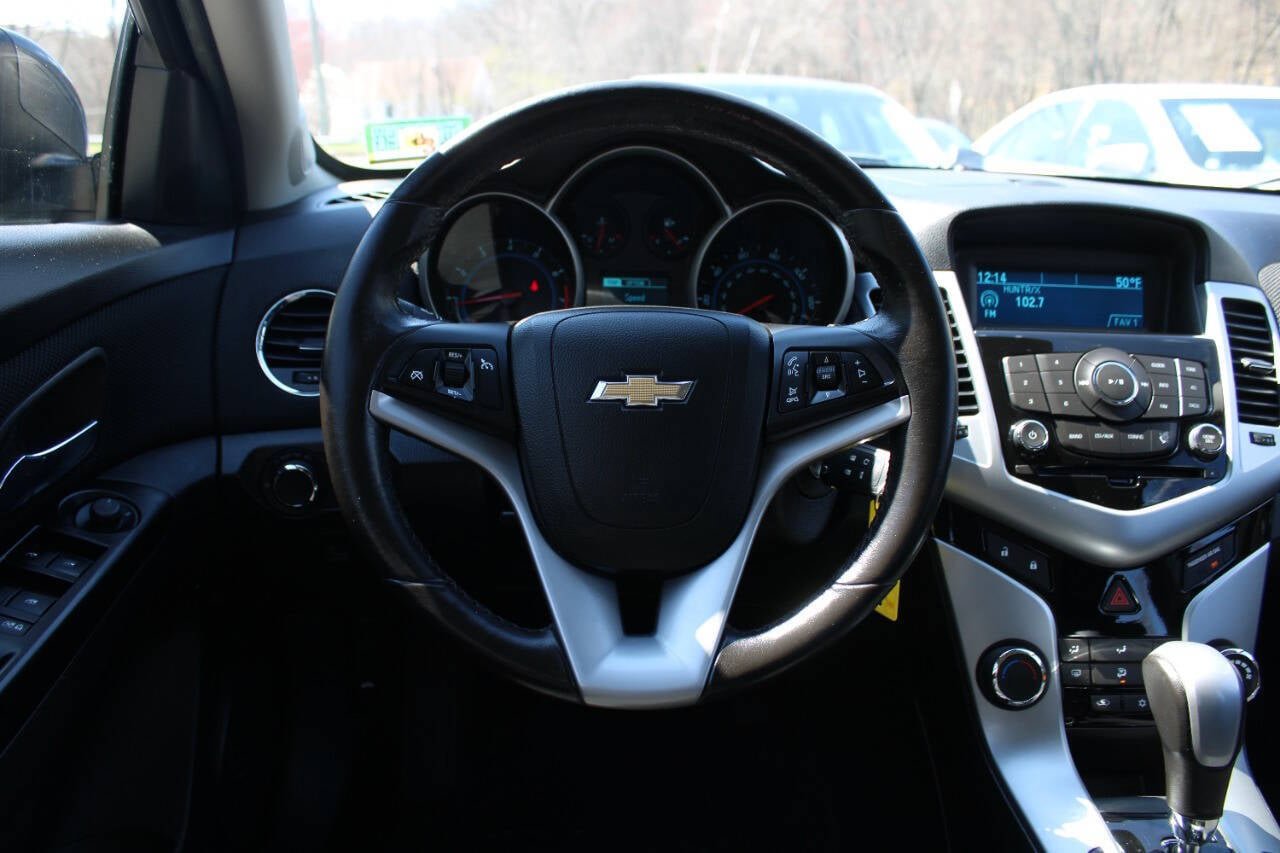 Used 2014 Chevrolet Cruze LT image 33