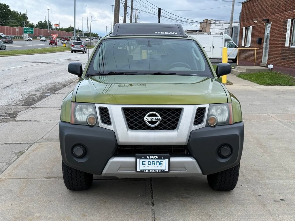 Used 2011 Nissan Xterra X AWD/4WD image 2