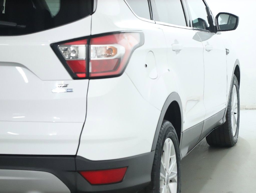 Used 2018 Ford Escape SE w/ Ford Safe & Smart Package image 45