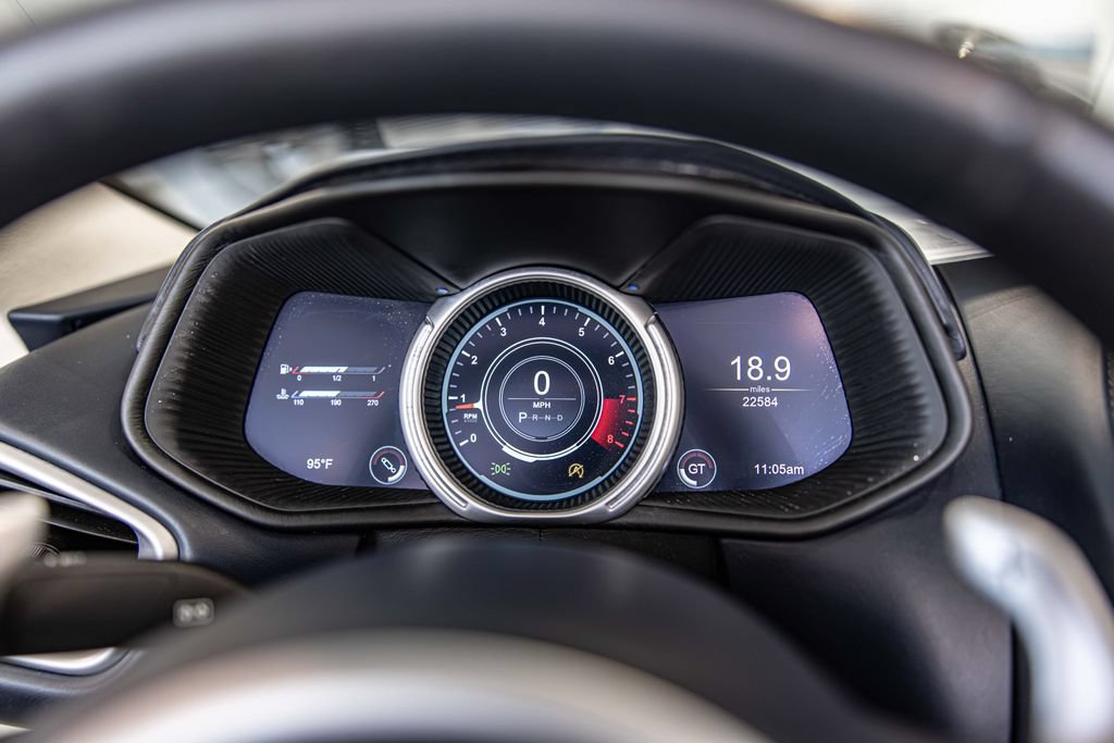 Used 2019 Aston Martin DB11 Volante RWD image 23