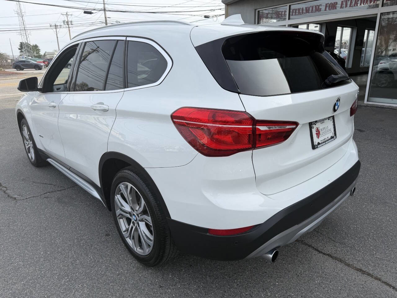 Used 2017 BMW X1 xDrive28i AWD/4WD image 5