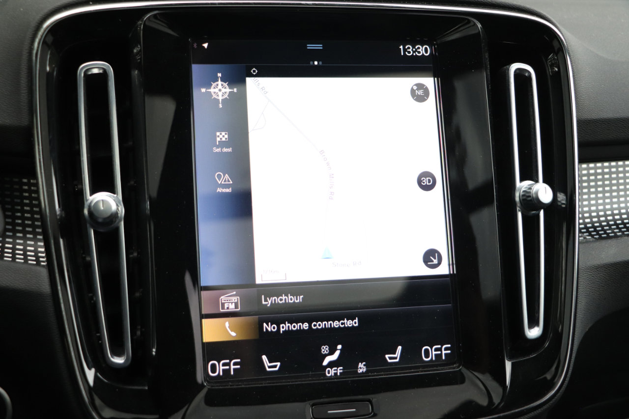 Used 2021 Volvo XC40 T5 R-Design w/ Advanced Package image 17