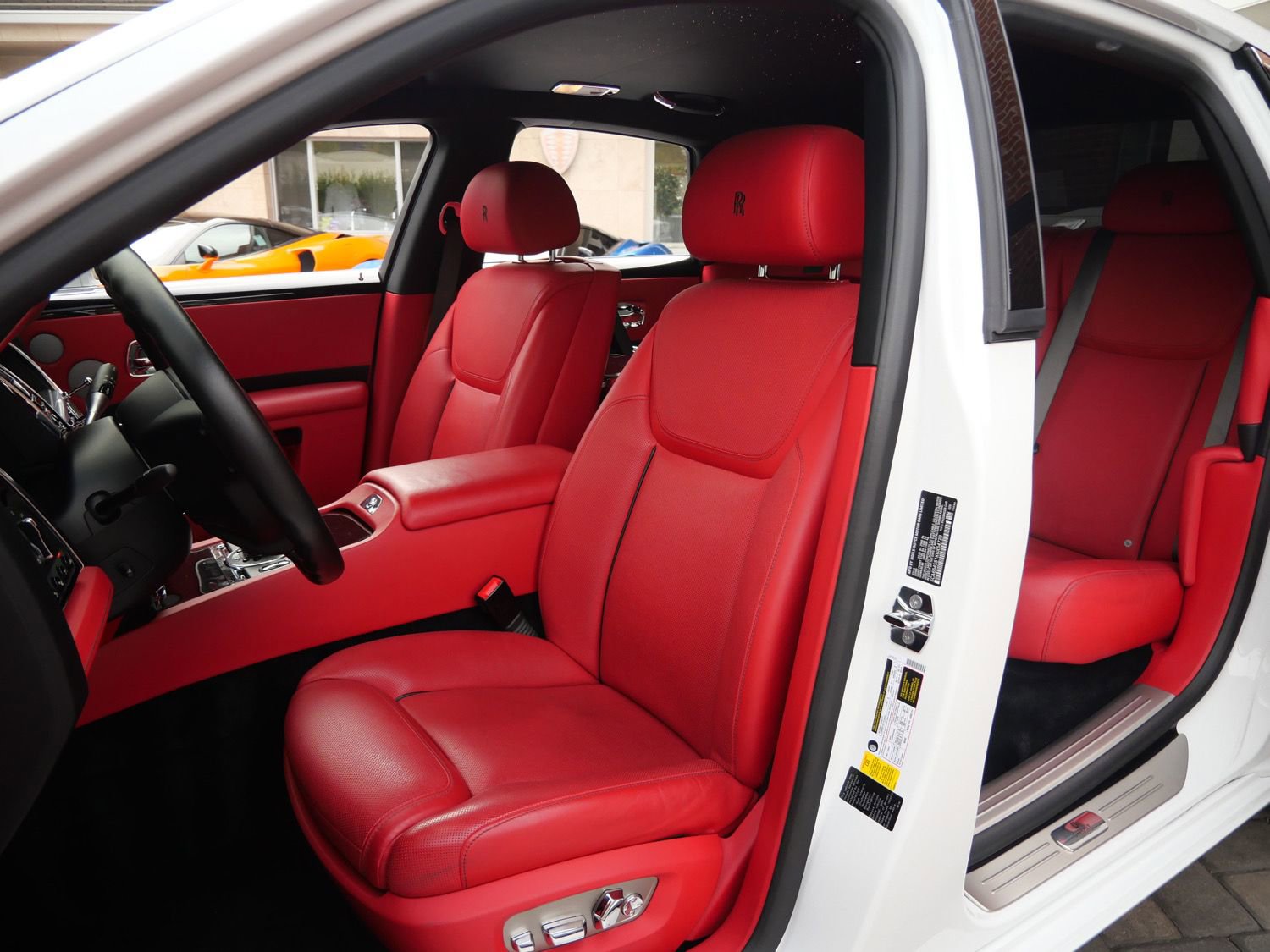 Used 2019 Rolls-Royce Ghost image 24