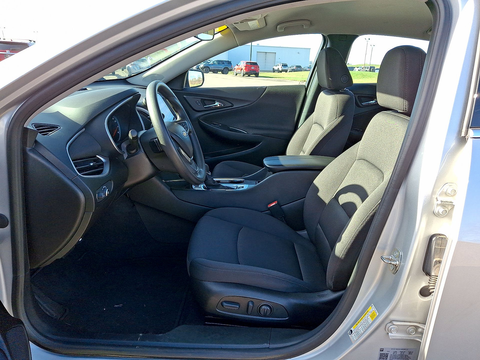 Used 2022 Chevrolet Malibu LT FWD image 11