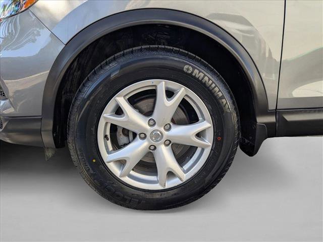 Used 2020 Nissan Rogue Sport S image 23