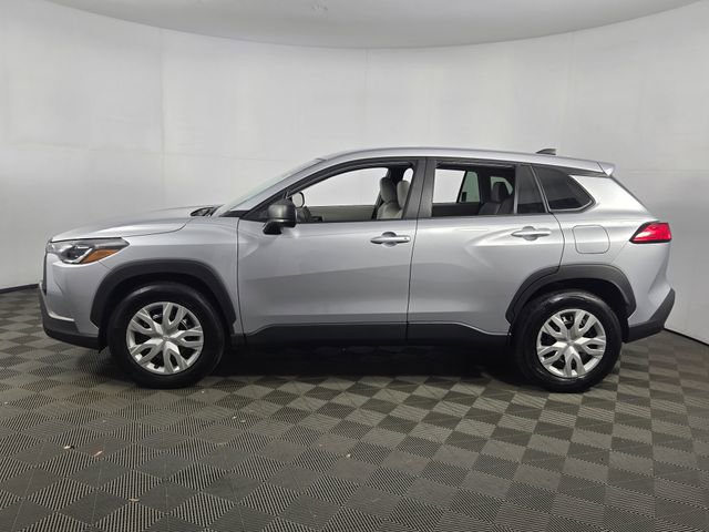 Used 2025 Toyota Corolla Cross L image 4