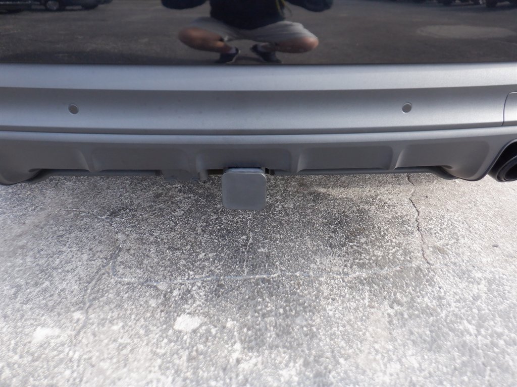 Used 2023 Porsche Cayenne Platinum Edition image 5