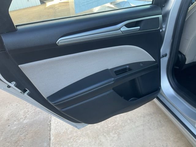 Used 2018 Ford Fusion S FWD image 24