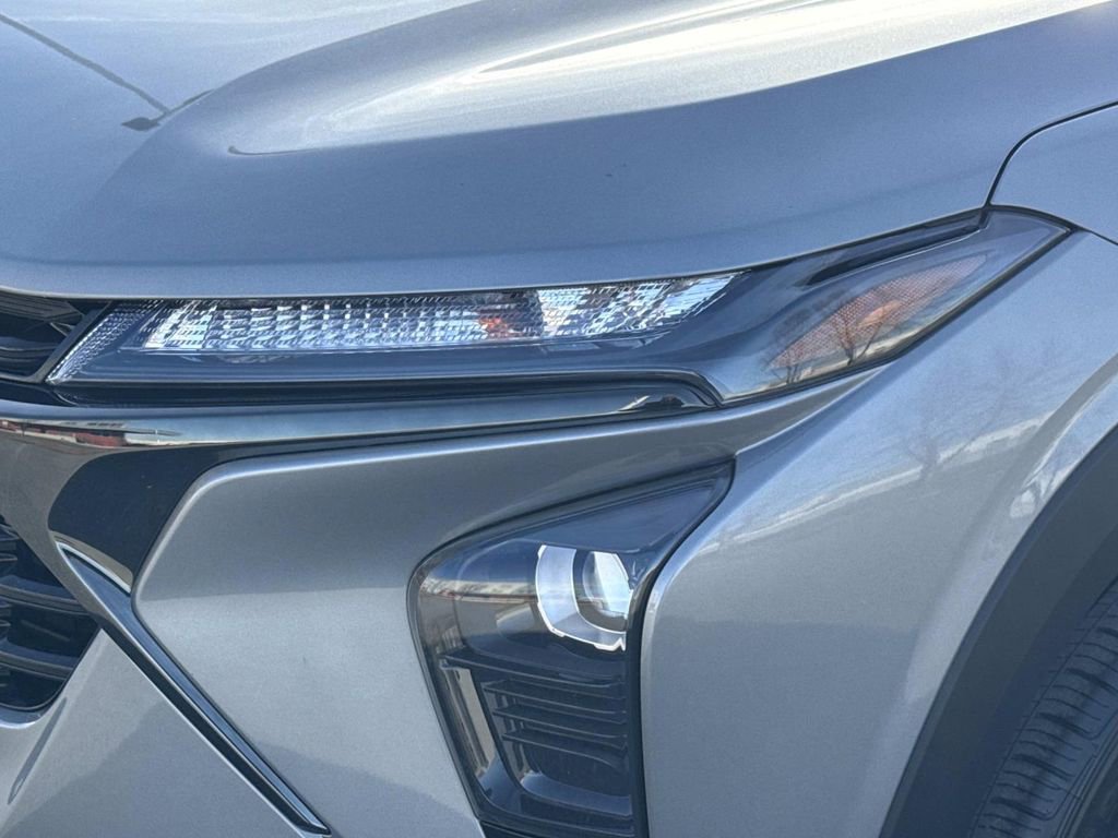 Used 2024 Chevrolet Trax RS w/ Driver Confidence Package FWD image 22