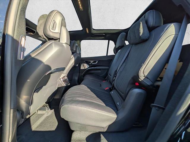 New 2026 Mercedes-Benz EQS 400 4MATIC SUV image 16