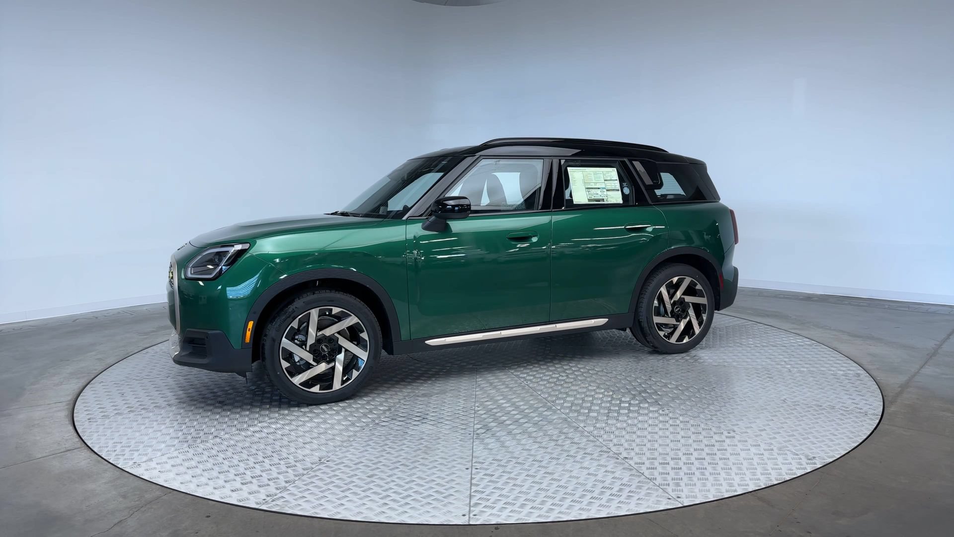 Used 2025 MINI Cooper Countryman SE AWD/4WD image 4