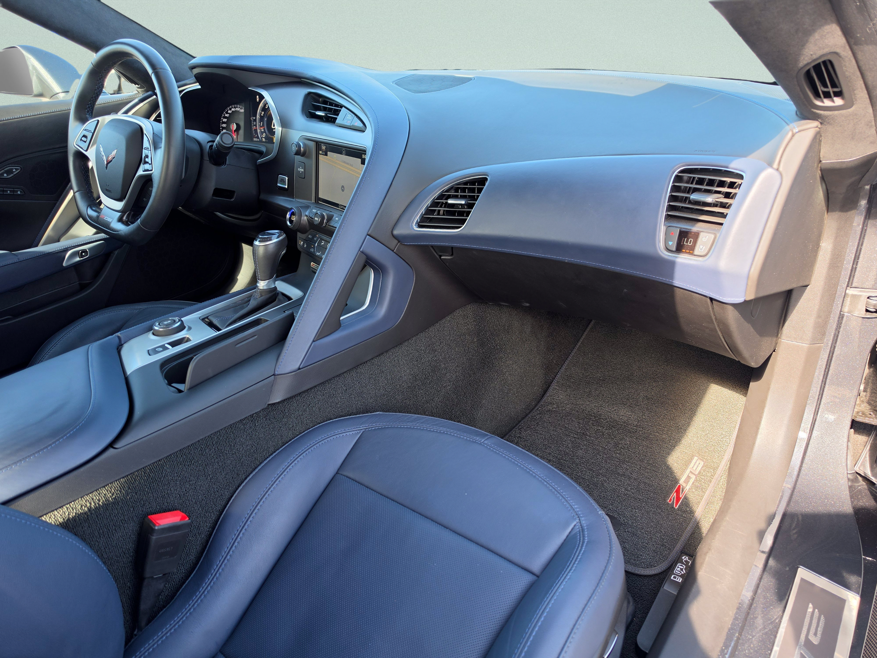 Used 2017 Chevrolet Corvette Z06 RWD image 14