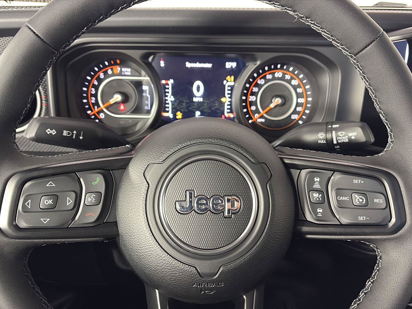 New 2026 Jeep Gladiator Rubicon w/ Steel Power Dome Hood Package AWD/4WD image 14