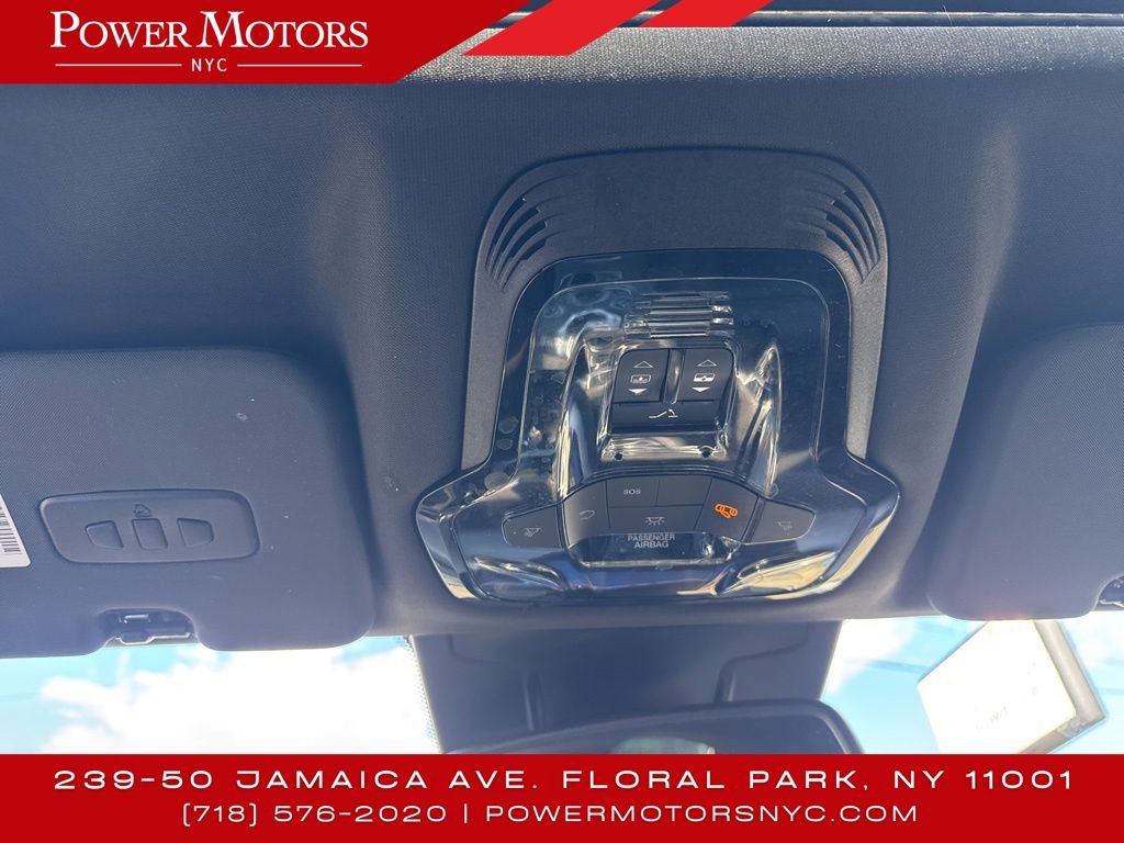 Used 2023 Alfa Romeo Stelvio Ti image 42