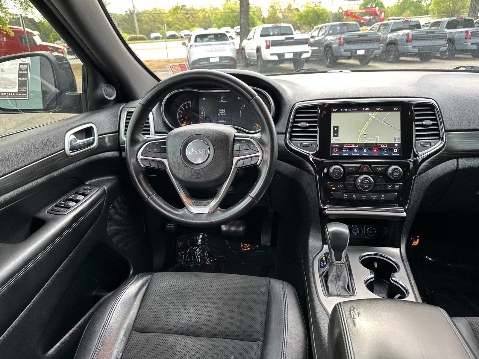 Used 2022 Jeep Grand Cherokee Laredo X RWD image 22