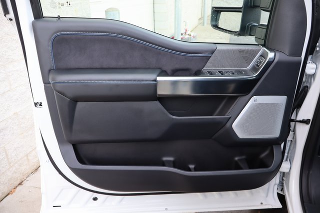 Used 2025 Ford F350 Platinum image 26