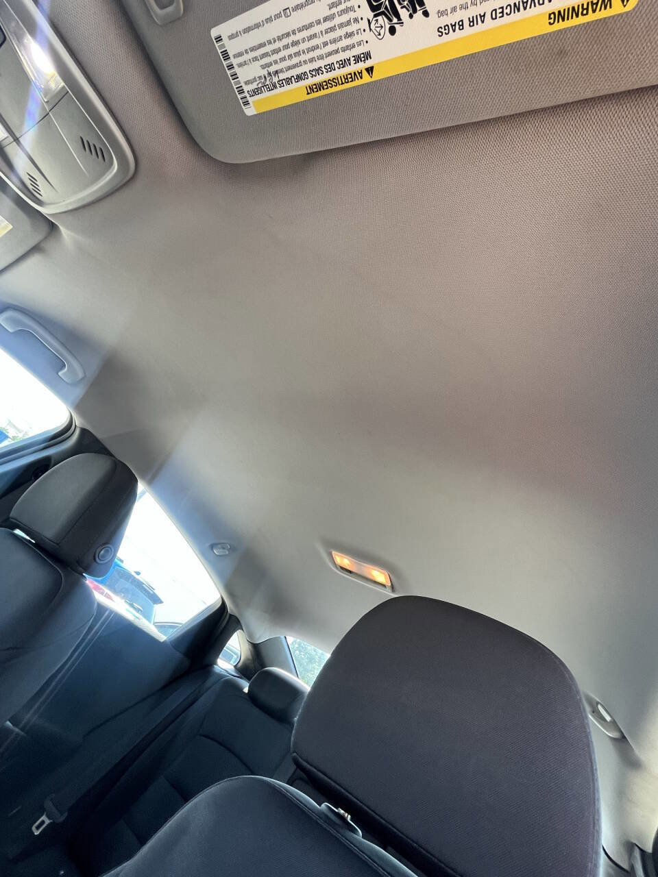 Used 2017 Chevrolet Malibu LT image 18