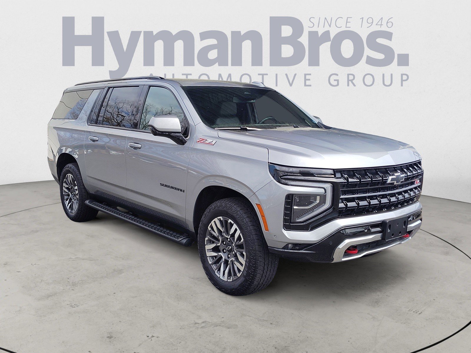 Used 2025 Chevrolet Suburban Z71 image 1