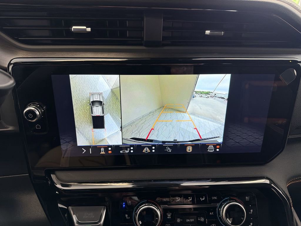 New 2026 GMC Sierra 2500 AT4 w/ Technology Package AWD/4WD image 15