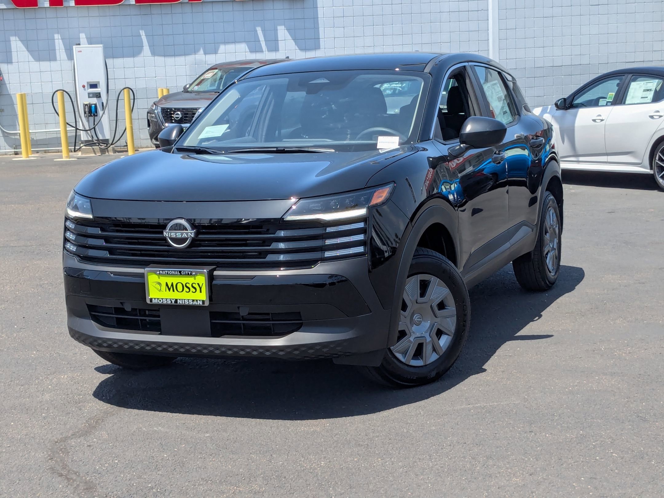 Certified 2025 Nissan Kicks S