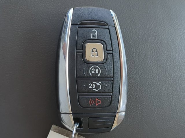 Used 2019 Lincoln Continental Reserve AWD/4WD image 29