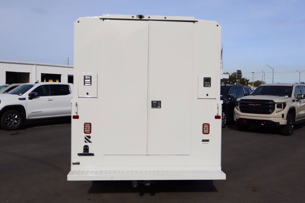 Used 2023 GMC Savana 3500 w/ Power Convenience Package image 7