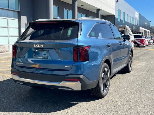 Used 2025 Kia Sorento EX w/ EX Panoramic Sunroof Package image 9