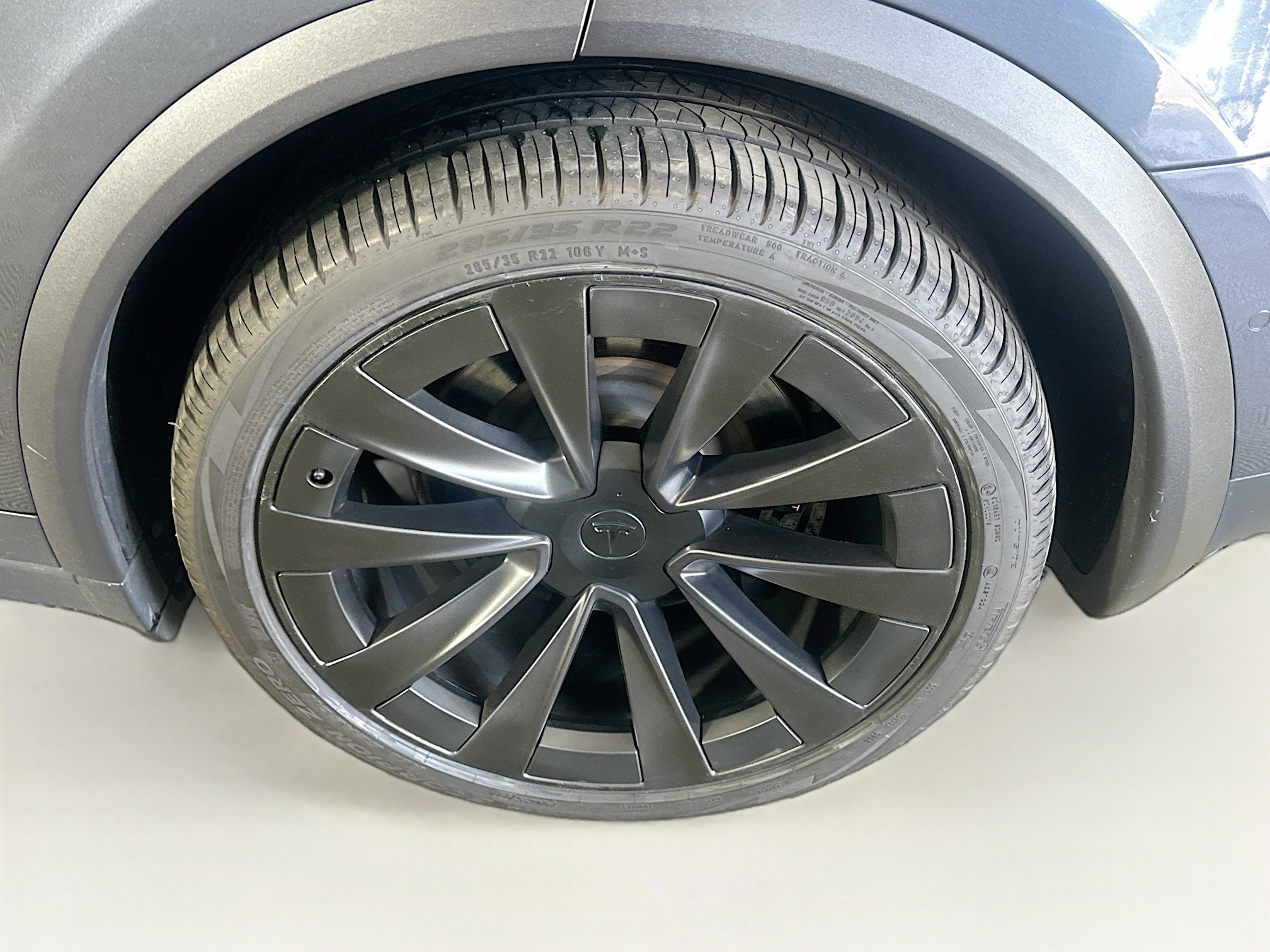 Used 2022 Tesla Model X image 11