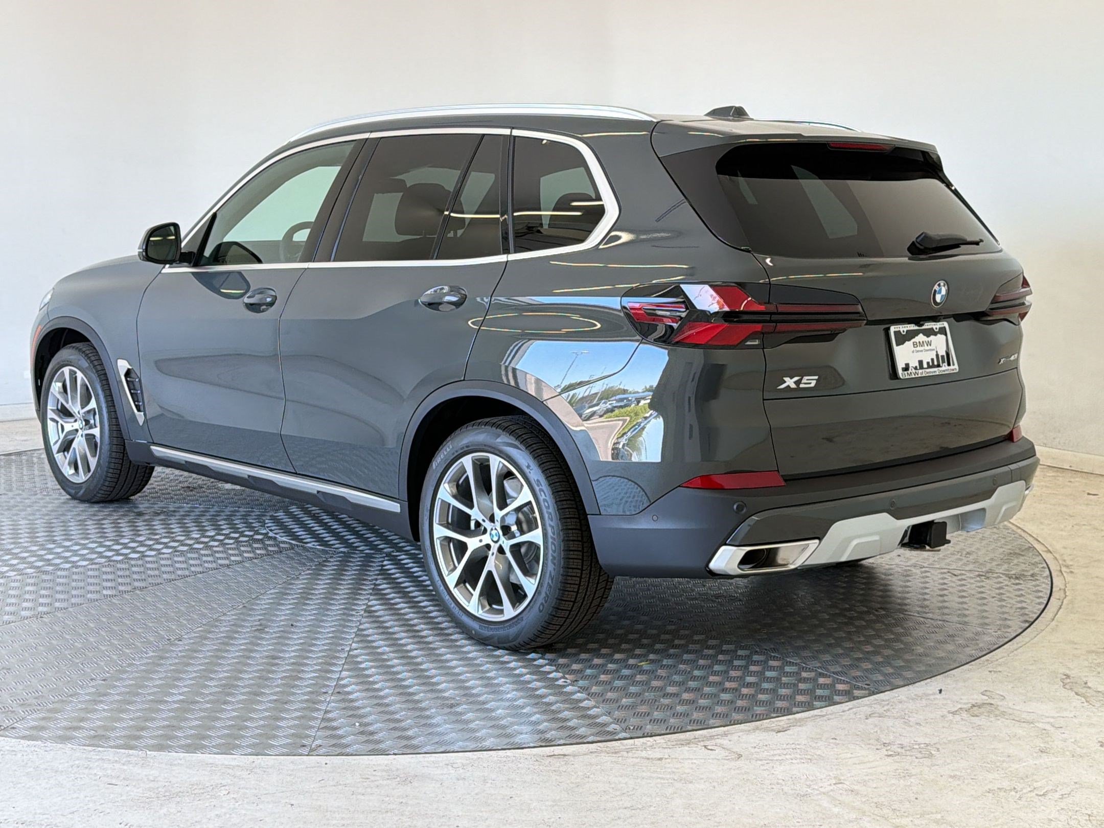 New 2026 BMW X5 xDrive40i AWD/4WD image 3