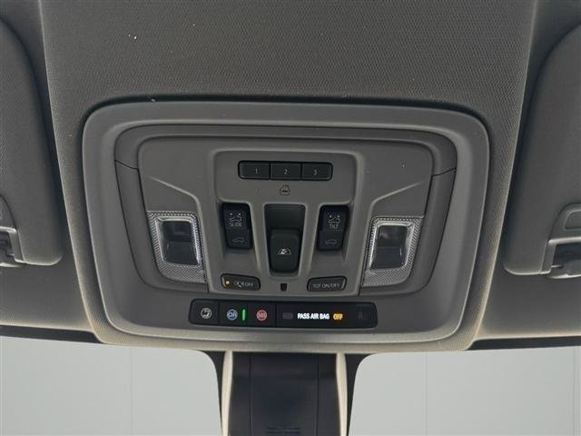 Used 2021 GMC Sierra 3500 Denali w/ Denali Ultimate Package AWD/4WD image 38