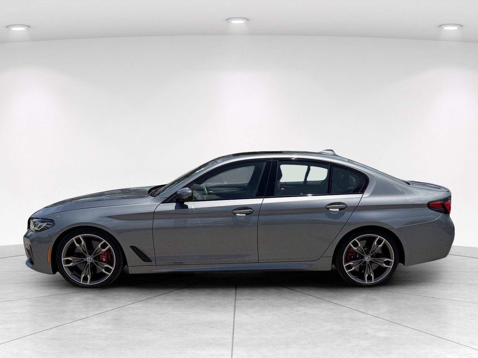 Used 2023 BMW M550i xDrive w/ Dynamic Handling Package AWD/4WD image 7