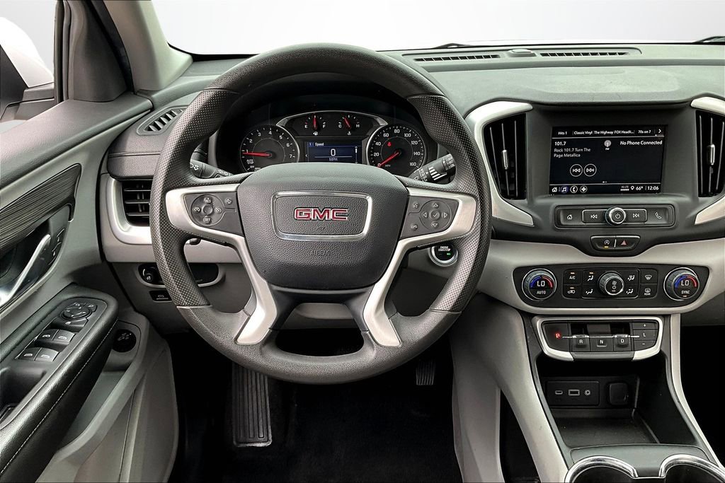 Used 2023 GMC Terrain SLE w/ Driver Convenience Package image 8