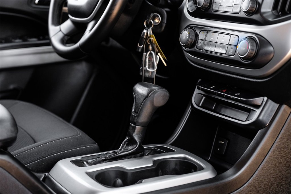 Used 2016 Chevrolet Colorado LT w/ LT Convenience Package image 19