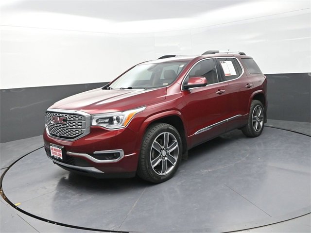 Used 2017 GMC Acadia Denali w/ Technology Package image 3