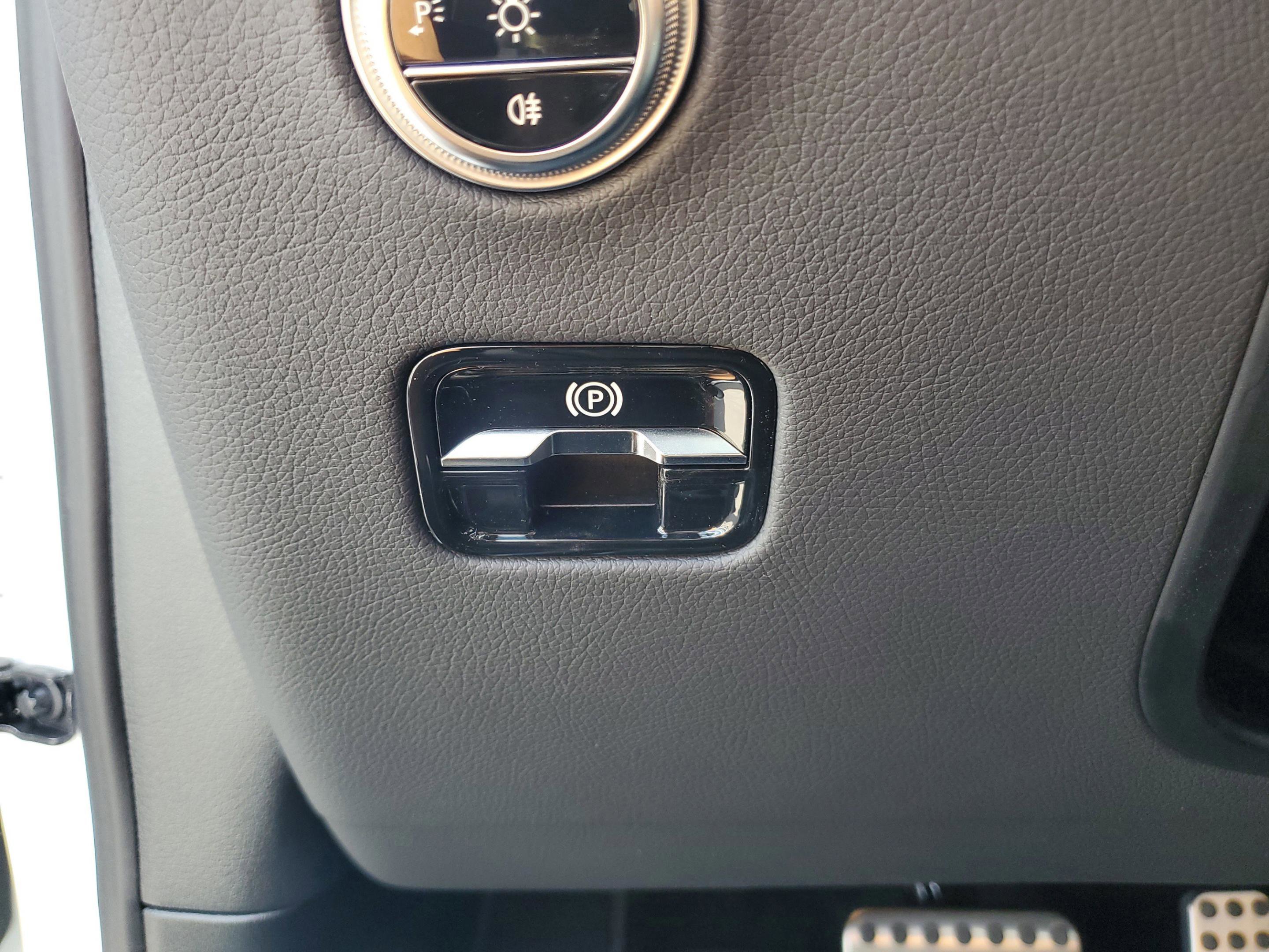 Certified 2026 Mercedes-Benz GLC 300 4MATIC image 29