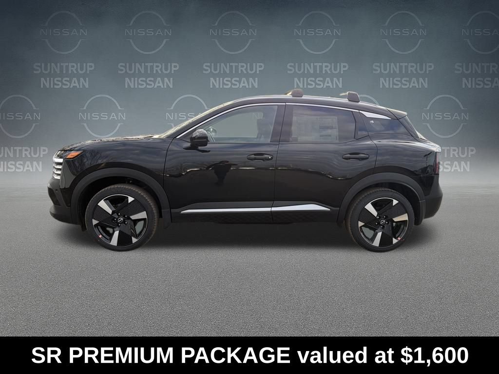 Used 2026 Nissan Kicks SR w/ SR Premium Package FWD image 2
