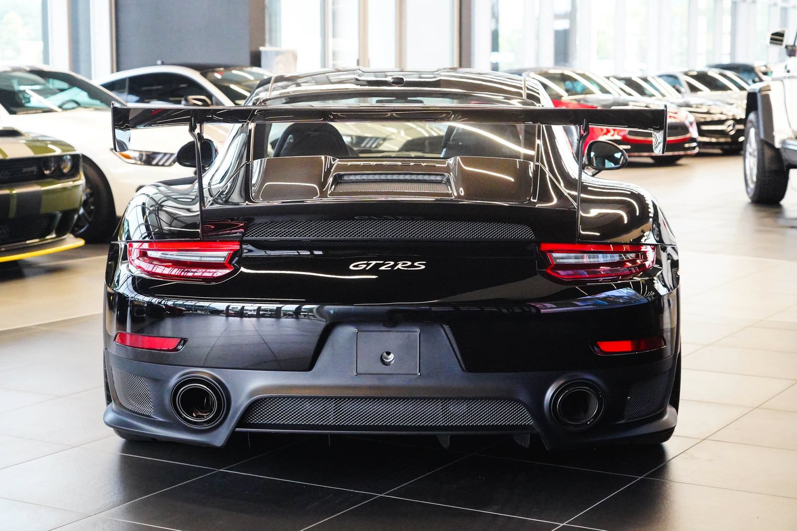 Used 2018 Porsche 911 GT2 RS w/ Weissach Package RWD image 5