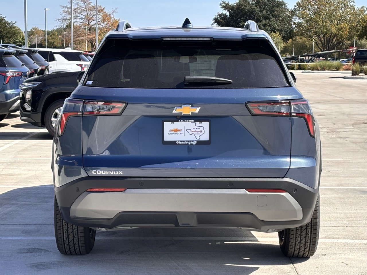 New 2027 Chevrolet Equinox LT FWD image 6