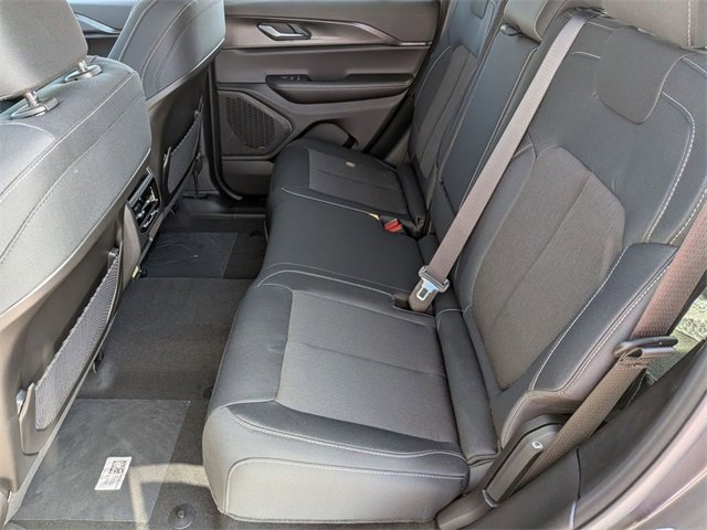 New 2025 Jeep Grand Cherokee Laredo X image 25