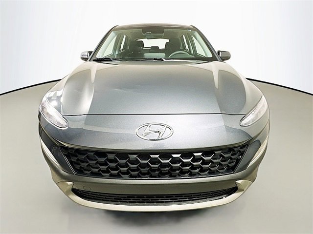 Used 2022 Hyundai Kona SE image 2