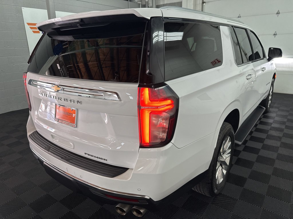 Used 2021 Chevrolet Suburban Premier w/ Premium Package AWD/4WD image 9