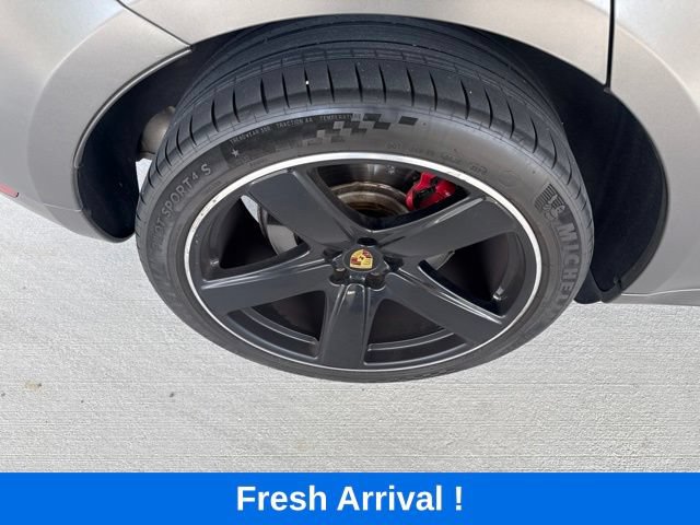 Used 2018 Porsche Macan Turbo AWD/4WD image 21