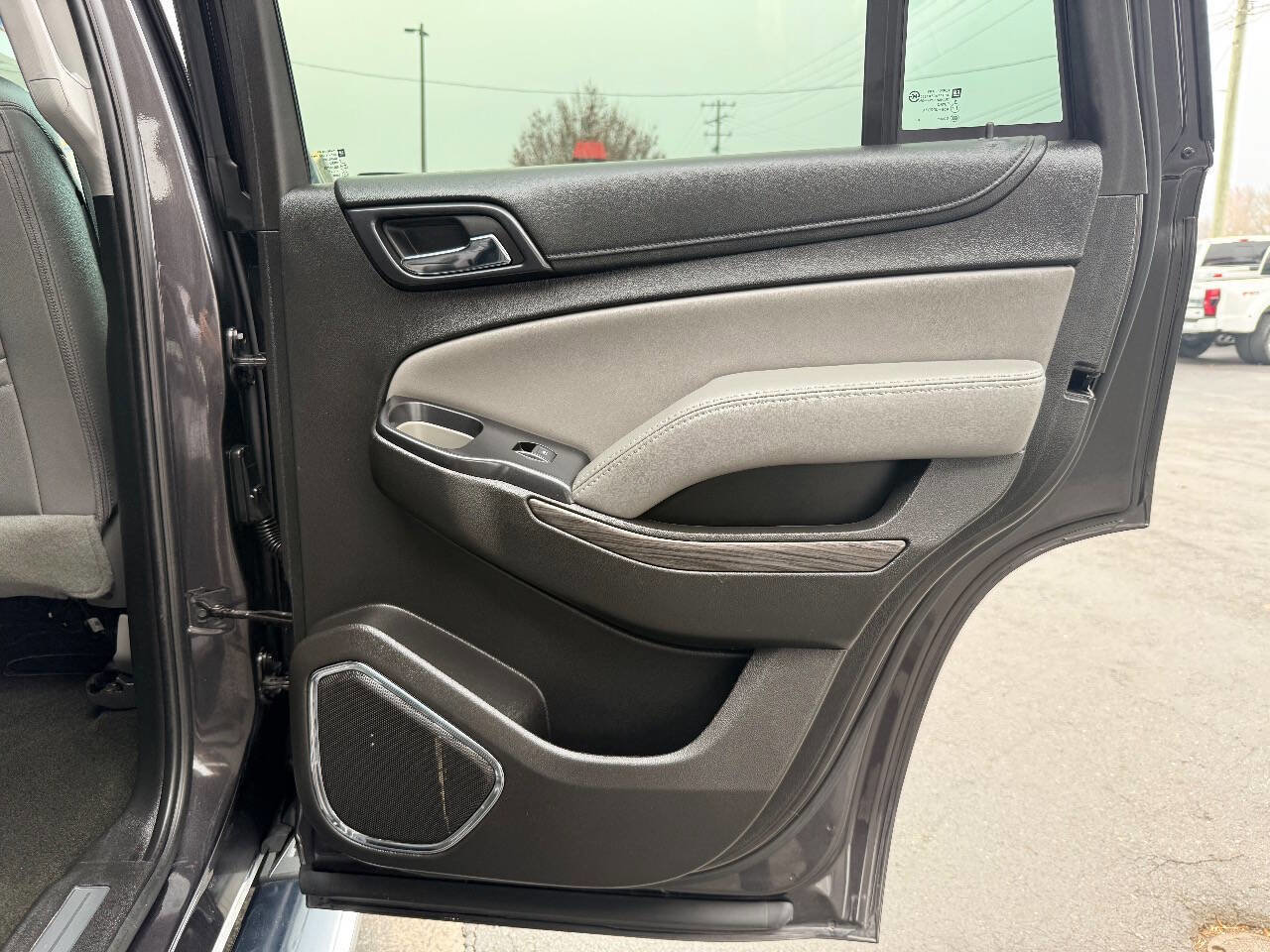 Used 2017 Chevrolet Tahoe LT w/ LT Signature Package image 37