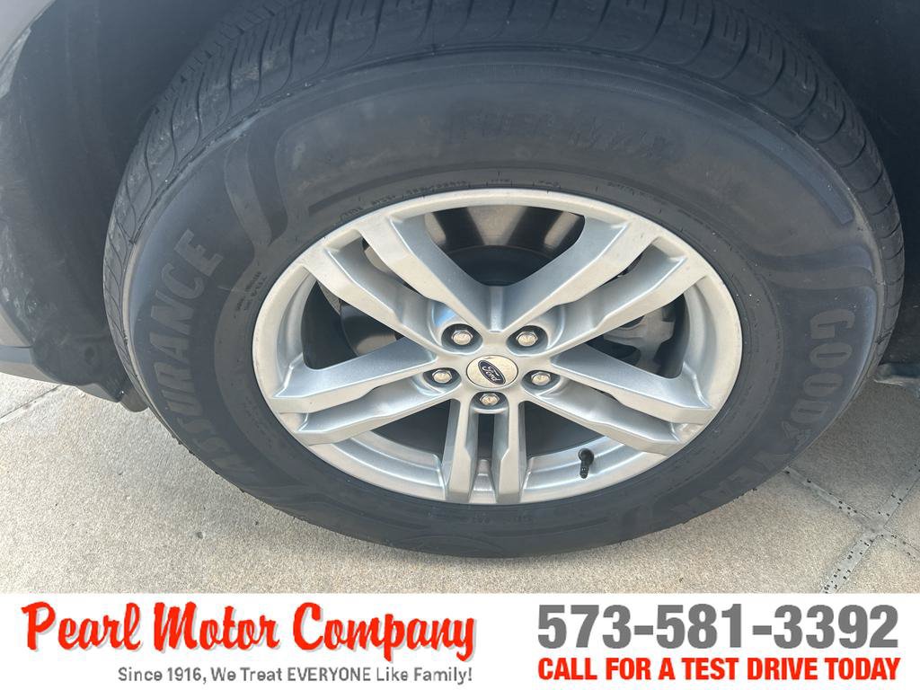 Used 2022 Ford Explorer XLT w/ Class IV Trailer Tow Package AWD/4WD image 8