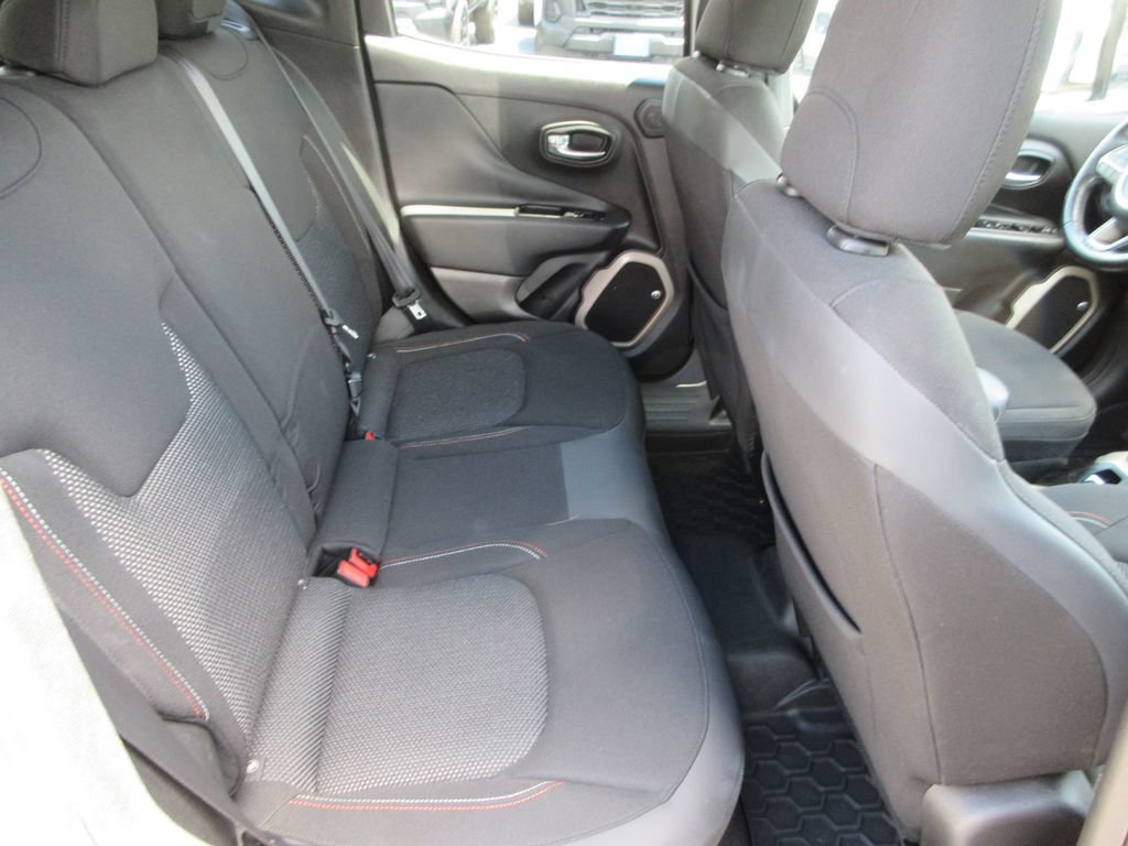Used 2016 Jeep Renegade 75th Anniversary AWD/4WD image 17