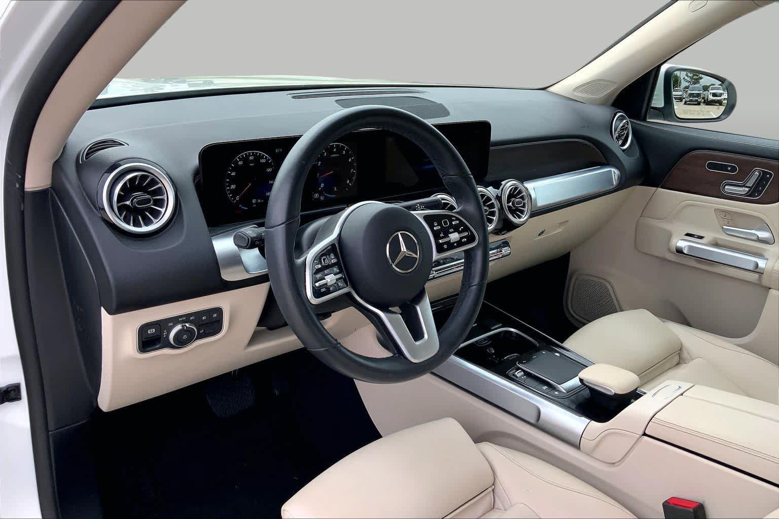 Used 2023 Mercedes-Benz GLB 250 image 18