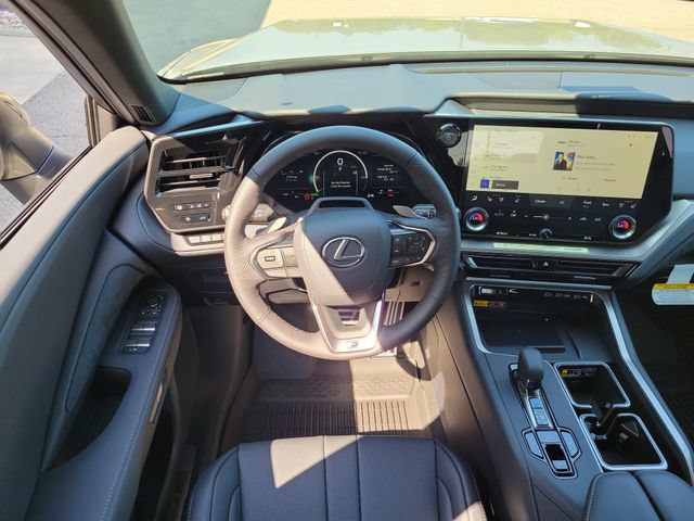New 2026 Lexus TX 500h AWD w/ Technology Package image 10