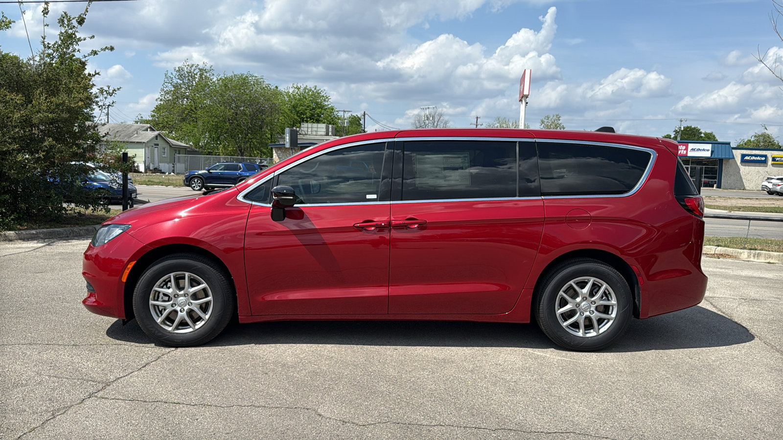 New 2026 Chrysler Voyager LX image 2